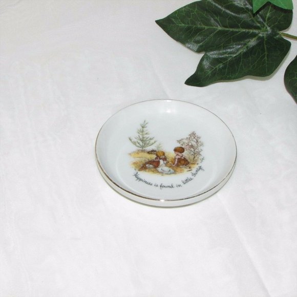 Holly Hobbie Vintage Porcelain Trinket Dish Coaster 1973 Happiness - Picture 3 of 4
